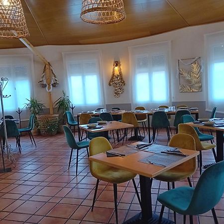 Hostal Pradaria Asador & Alojamiento 阿卡斯 外观 照片